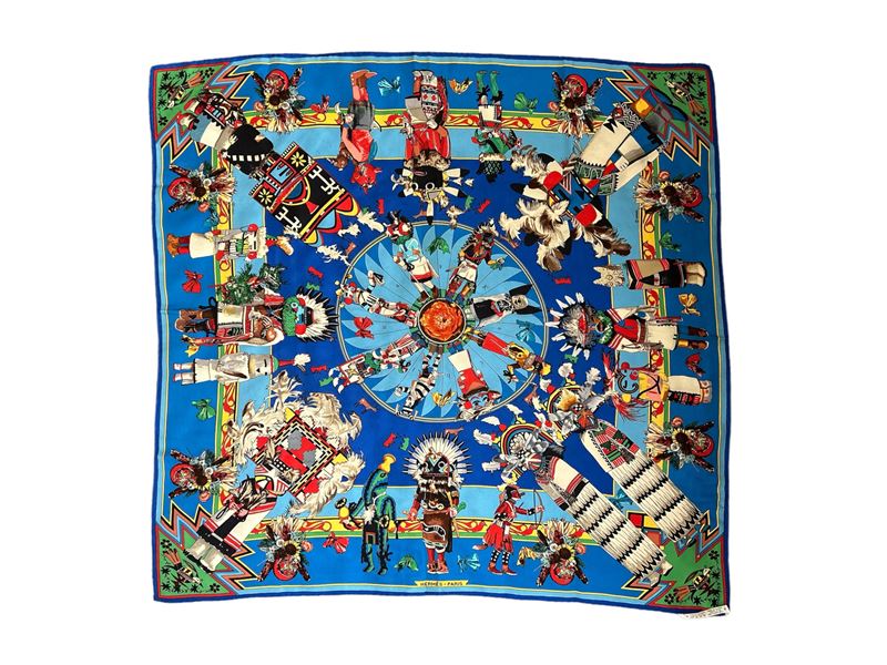 Hermès, Foulard in Seta "kachinas" di Oliver Kermit