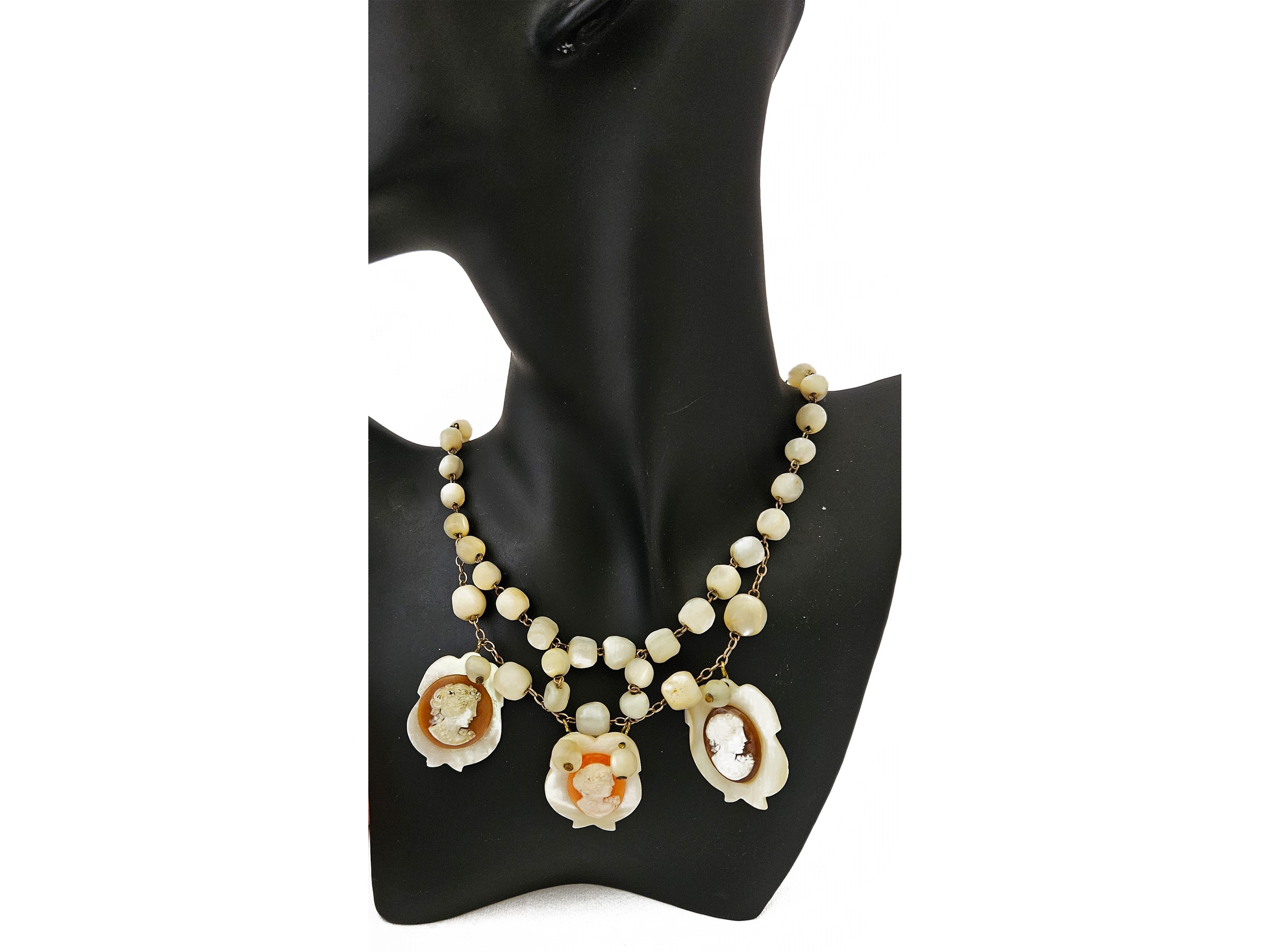 Collana con Cammei
