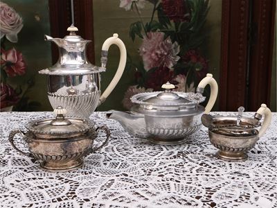 Servizio da Tè e Caffè in Argento