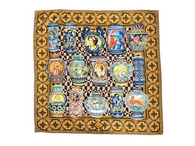 Gucci, Due Foulard in Seta