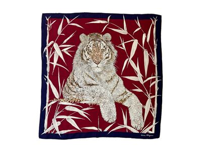 Salvatore Ferragamo, Foulard in Seta