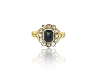Anello in Oro Giallo e Platino con Diamanti e Zaffiro