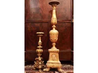 Due Antiche Torciere in Legno Intagliato e Dorato