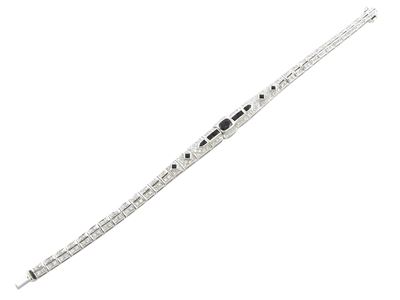 Bracciale in Oro Bianco con Diamanti e Zaffiri