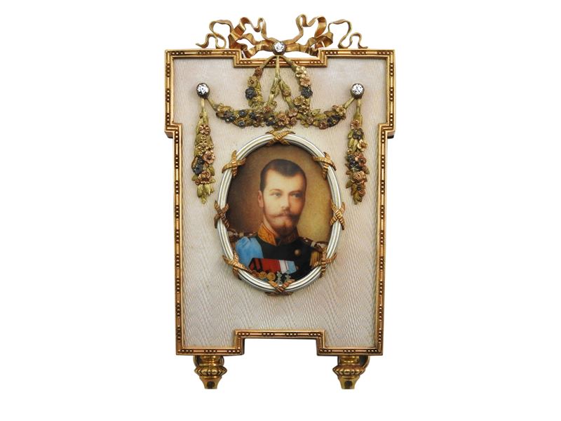 Cornice Portaritratto in Oro Rosa con Diamanti e Smalti Policromimi su Supporto in Legno