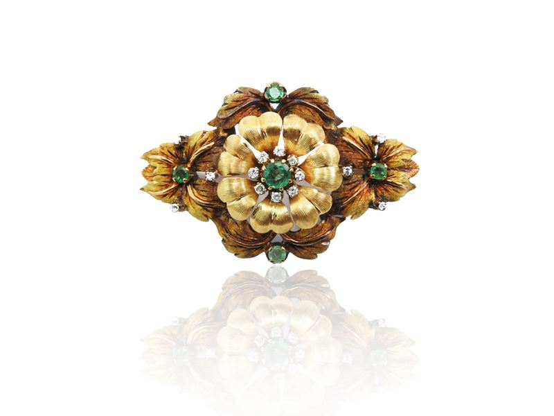 Spilla in Oro Giallo con Diamanti e Smeraldi