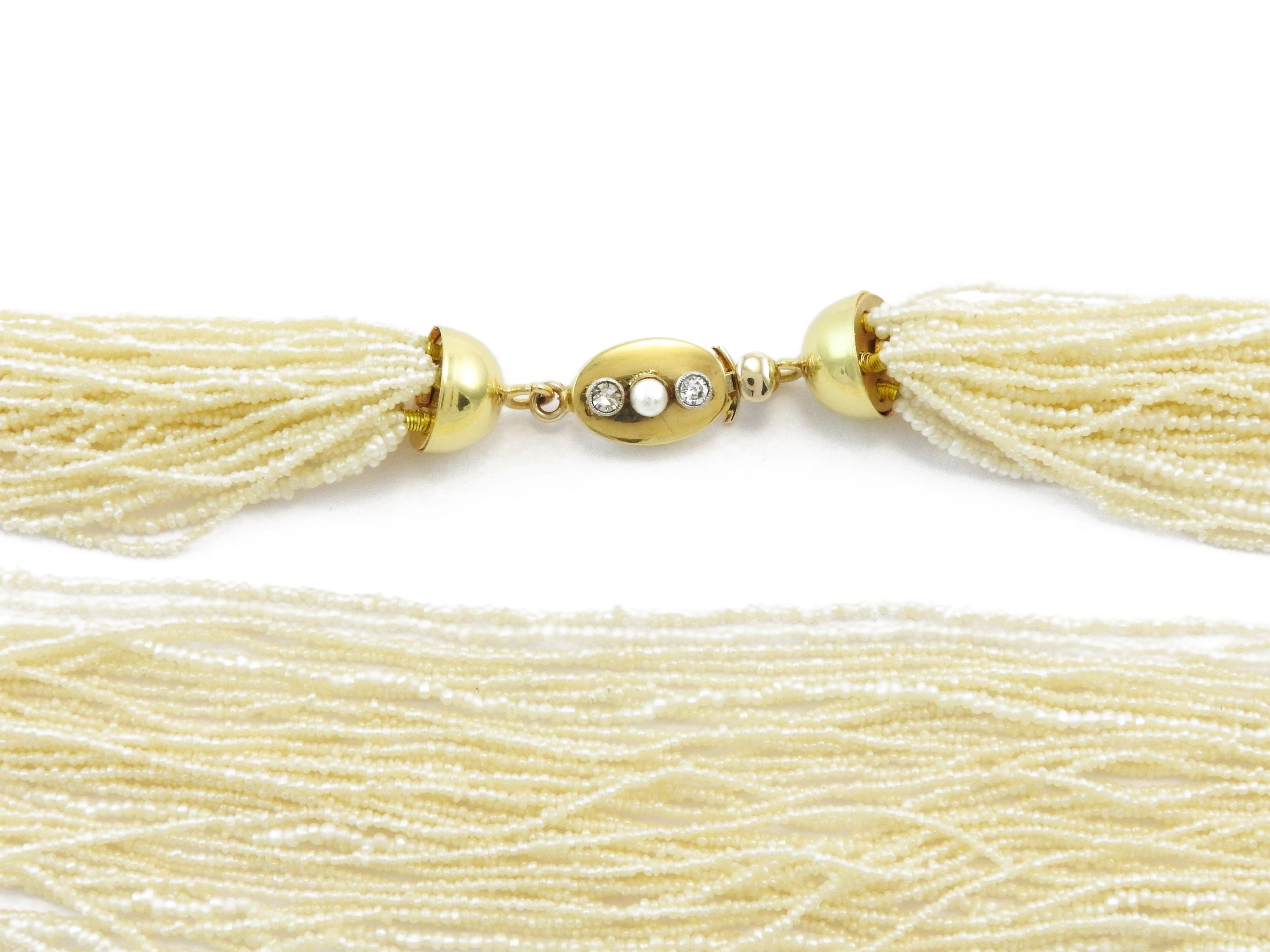Collana Multifilo di Microperle con Fermezza in Oro, Diamanti e Perla
