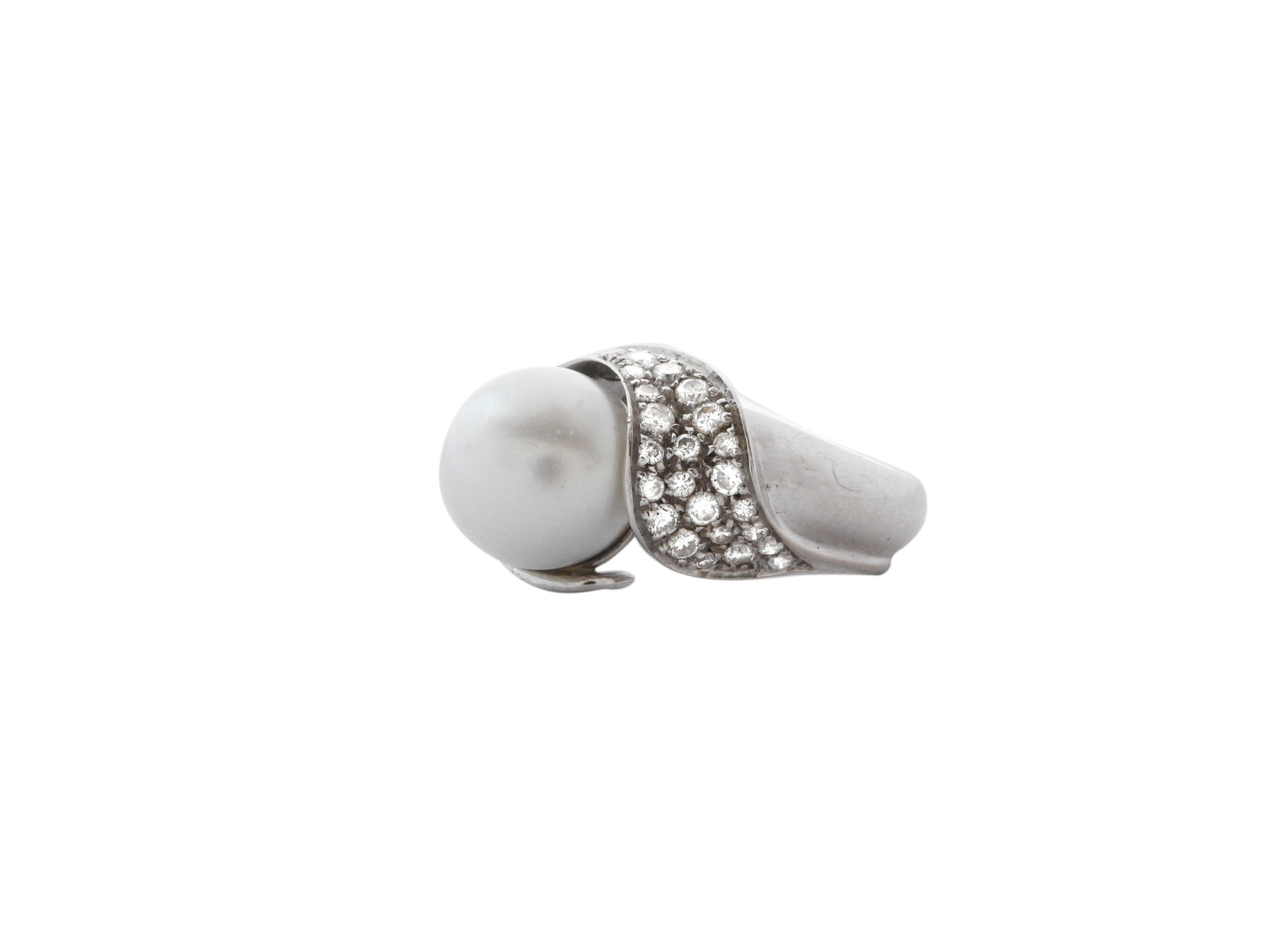 Demi Parure Anello e Orecchini in Oro Bianco con Diamanti e Perle Barocche