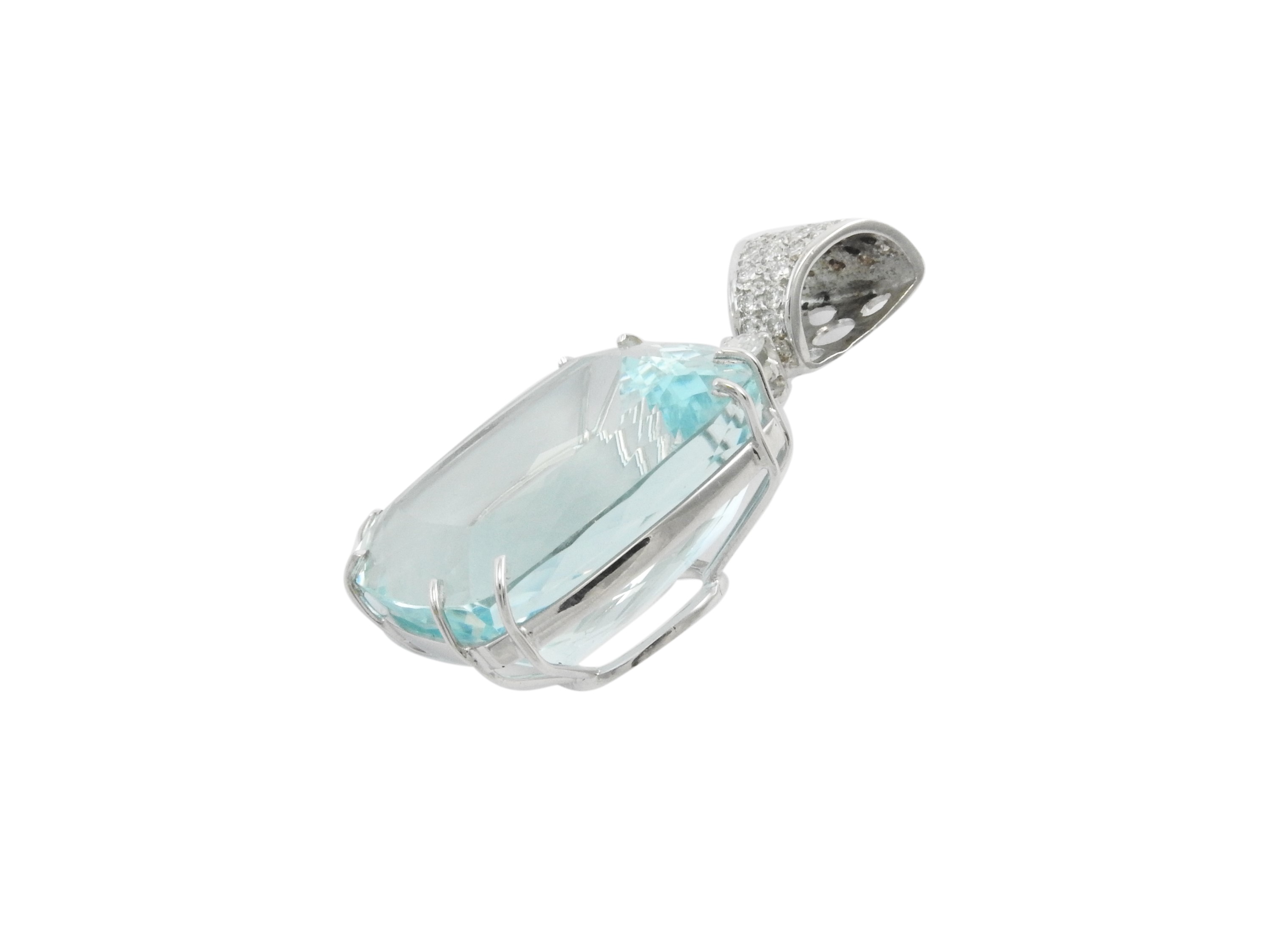 Pendente in Oro Bianco con Diamanti e Acquamarina