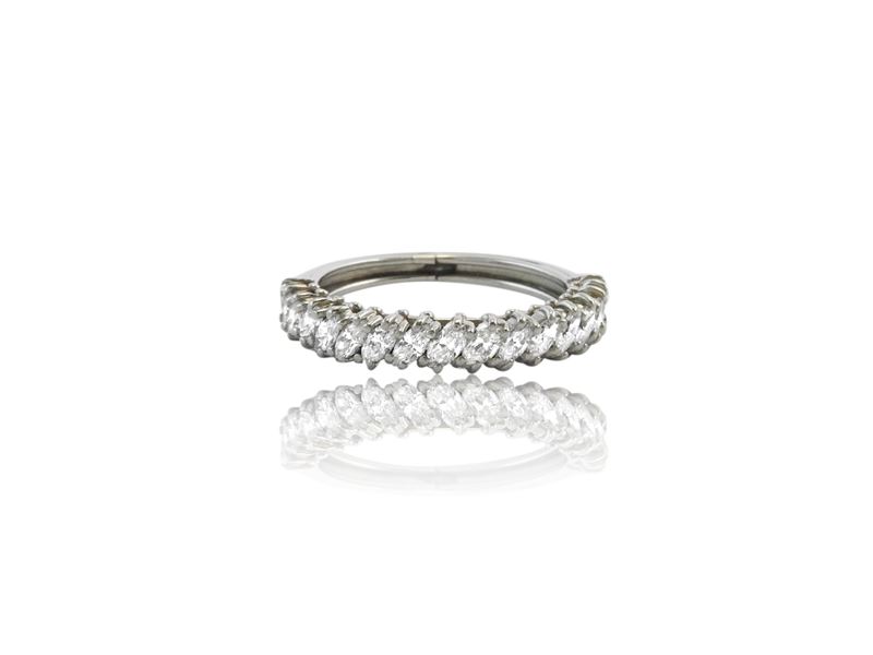 Anello Riviera in Oro Bianco con Diamanti