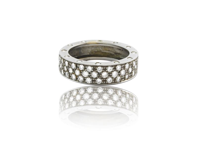Anello Fascia in Oro Bianco con Diamanti Incolori e Diamanti Fancy Brown