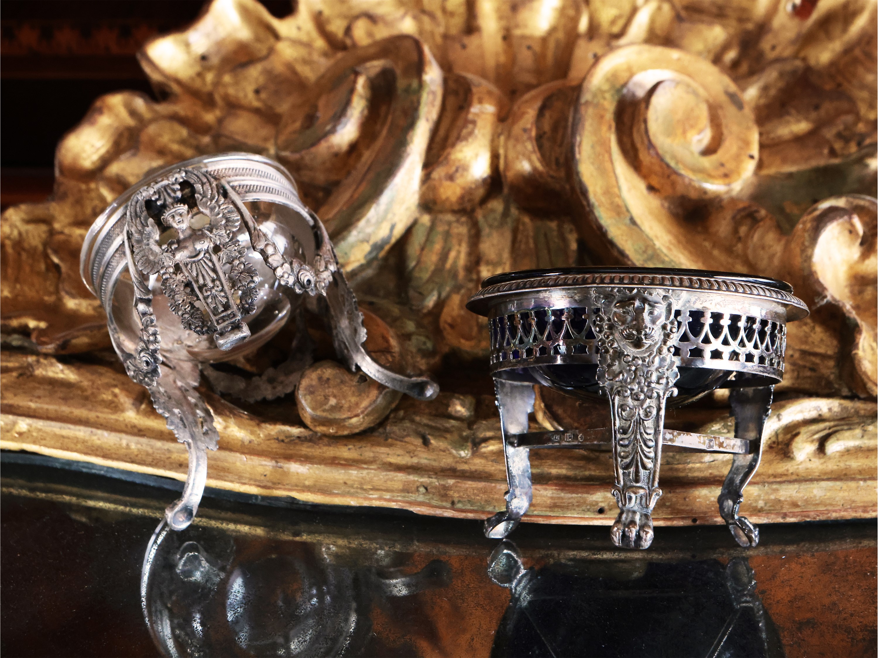 Due saliere in argento