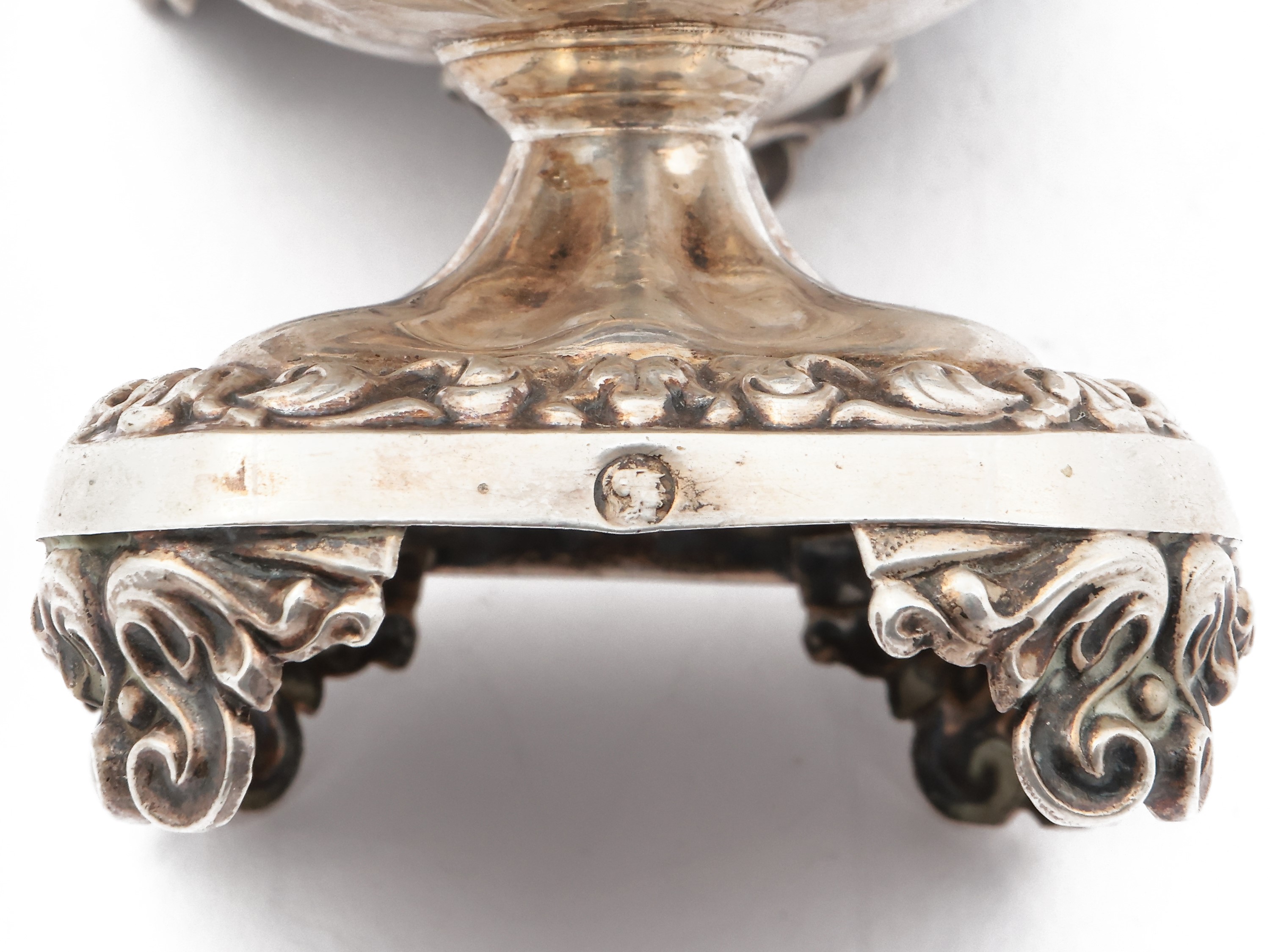 Coppia di saliere in argento