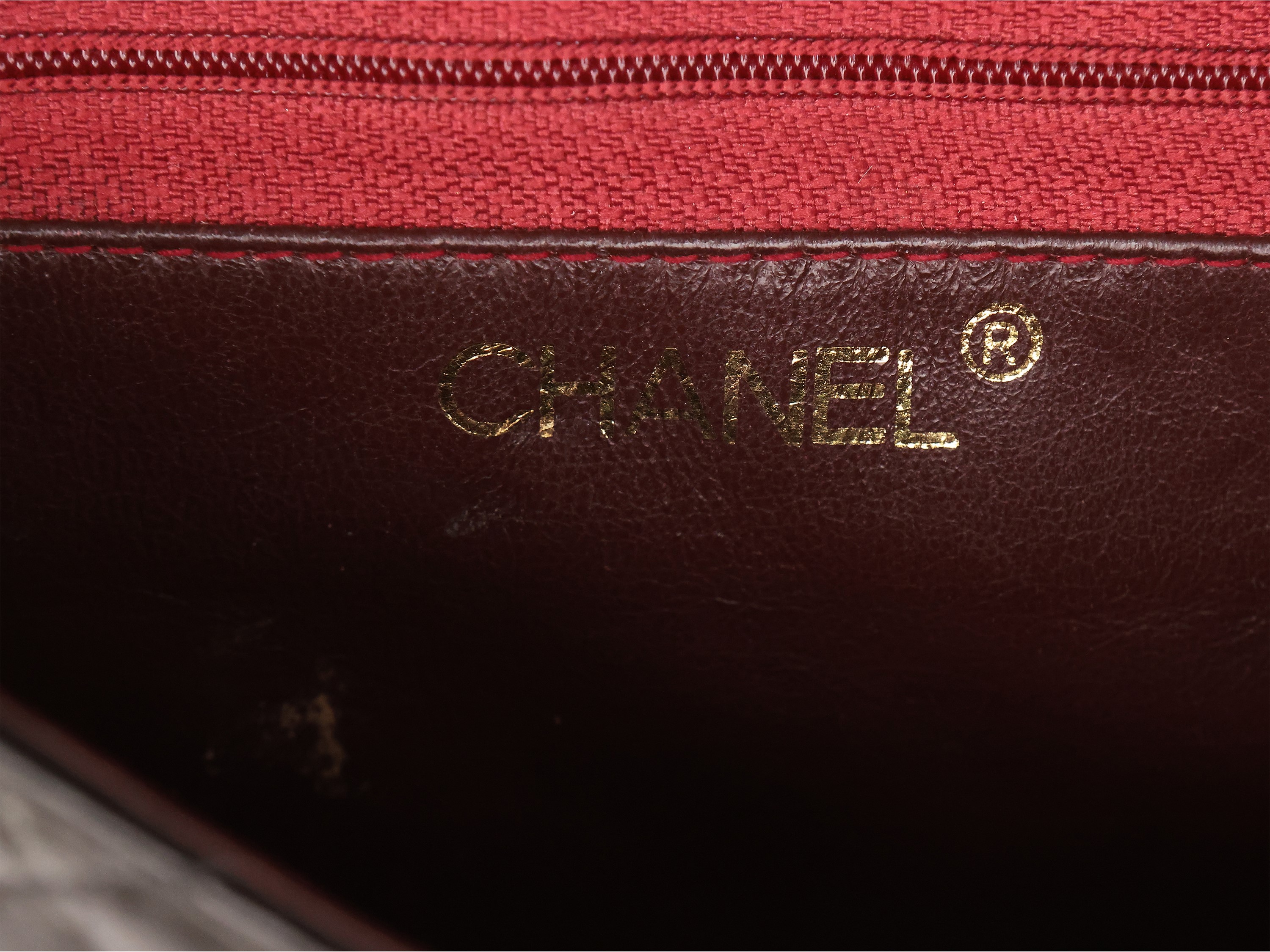 Chanel, Borsa a Tracolla in Pelle Nera Matellassè