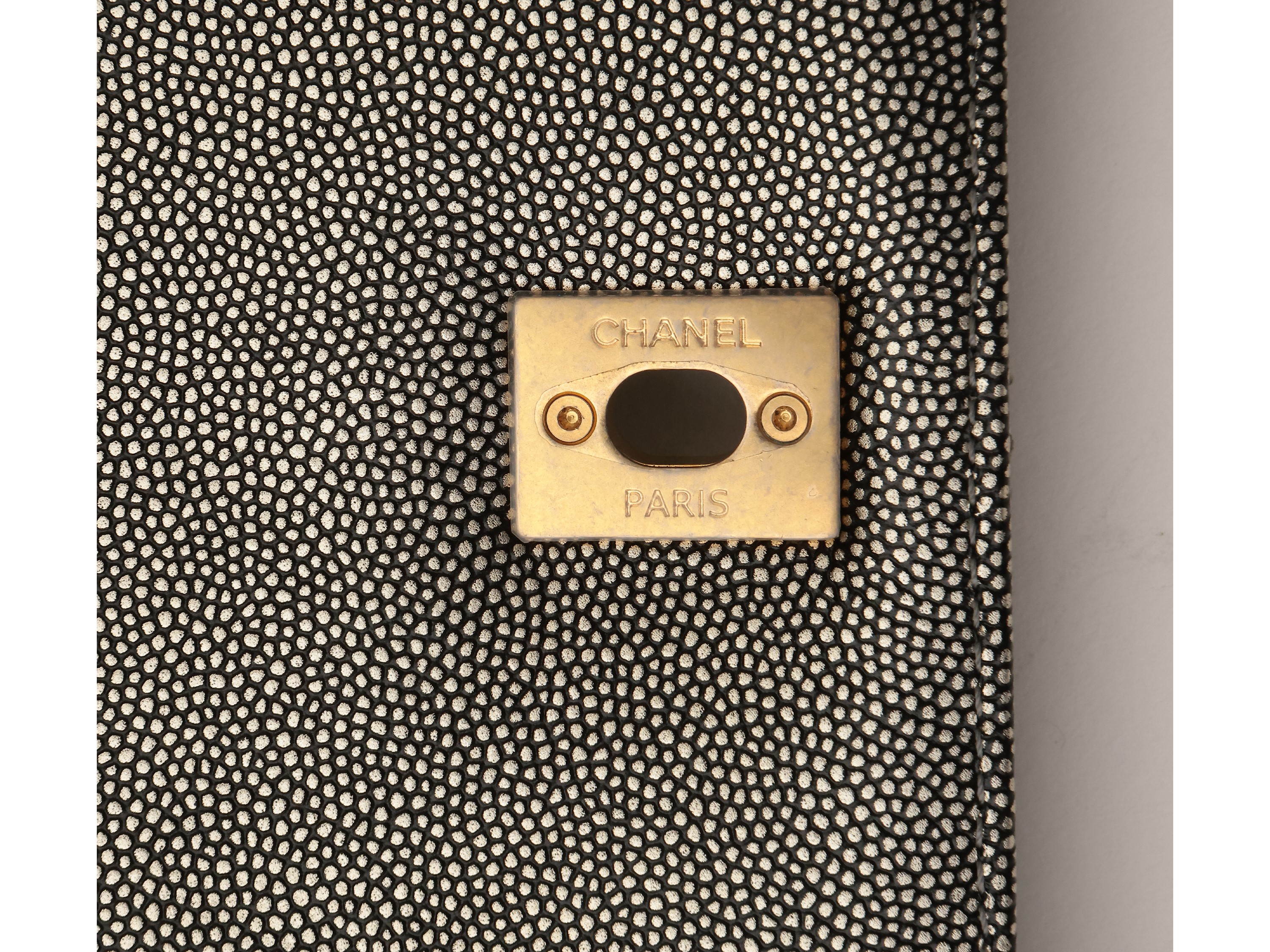Chanel, Borsa "coco Handle" in Pelle Caviar Argento Matelassé