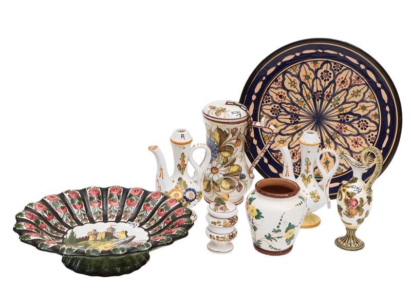 Assortimento di Accessori in Ceramica Smaltata