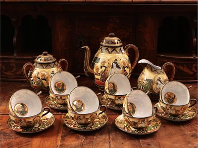 Servizio da Caffè in Porcellana Giapponese