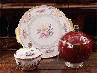 Assortimento di Porcellane per la Tavola