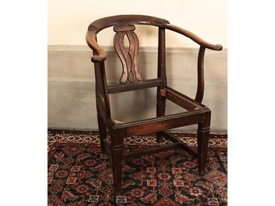 Poltroncina a Pozzetto in Noce