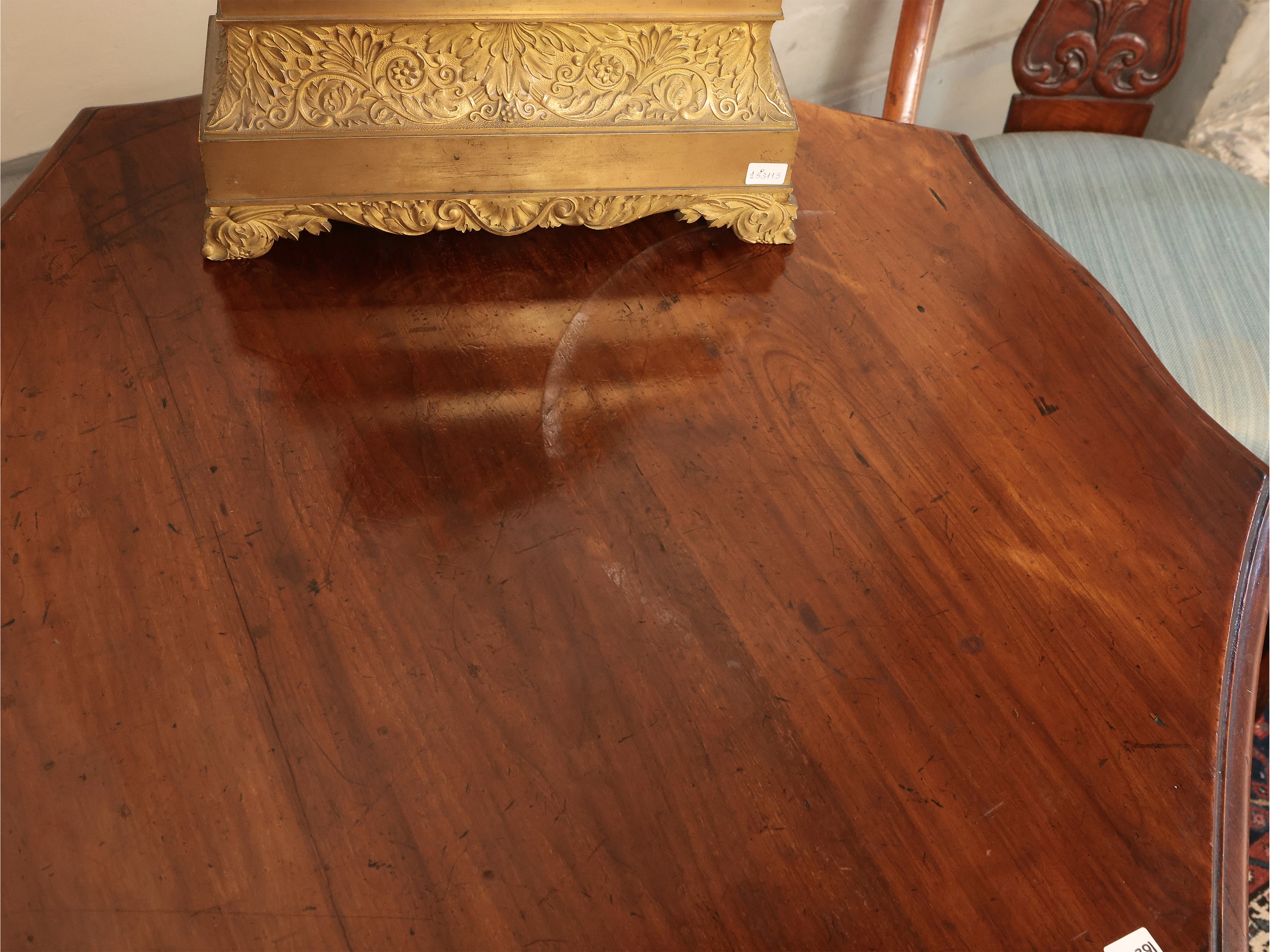 Tavolo da appoggio in noce