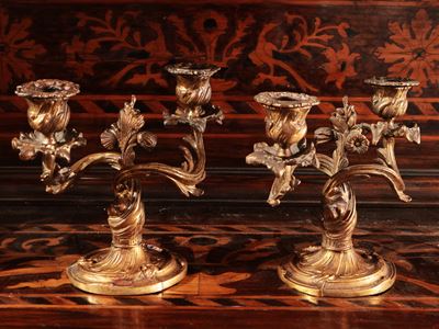 Serie di Quattro Candelabri in Bronzo Dorato