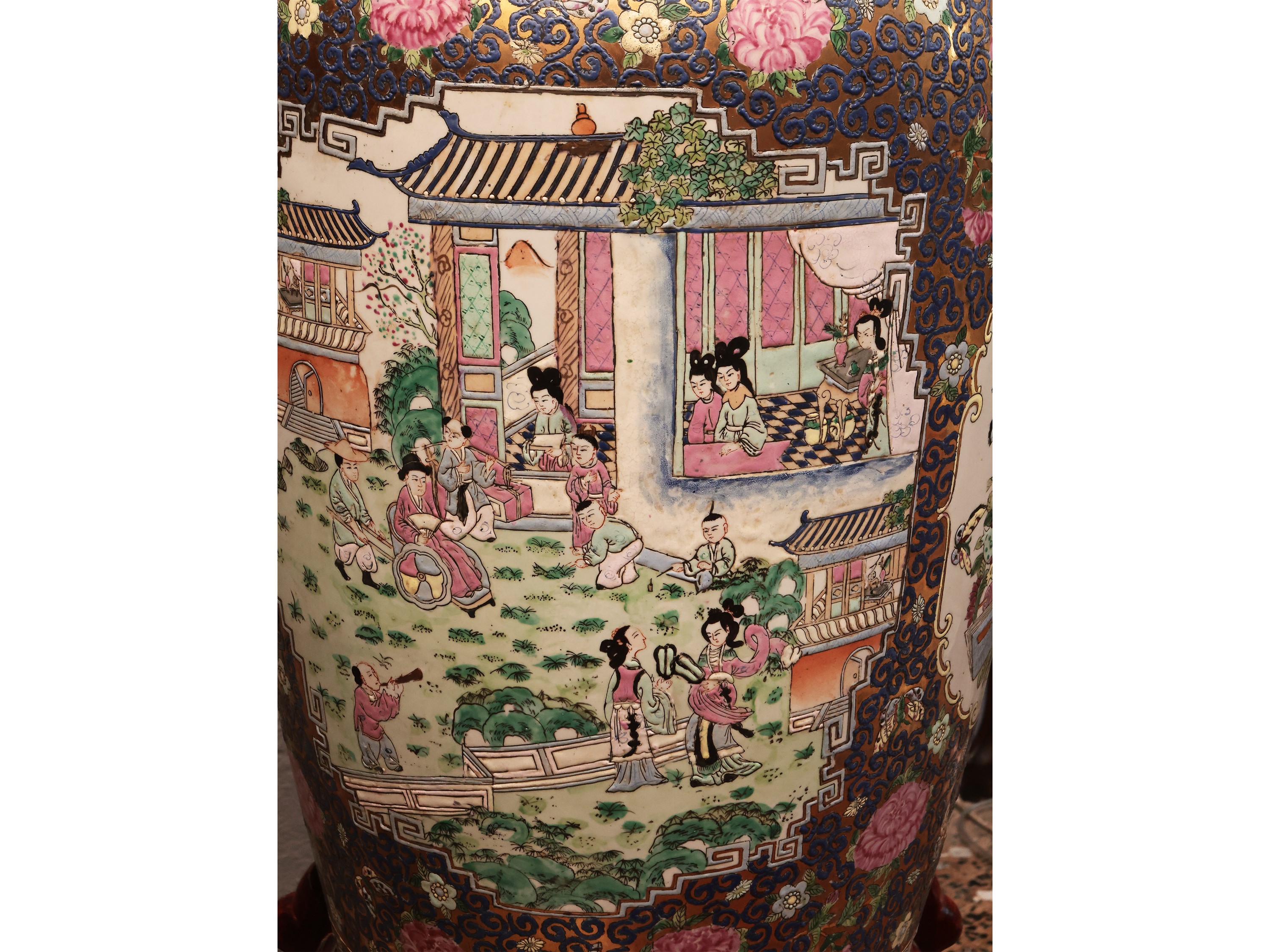 Grande vaso a balaustro in porcellana