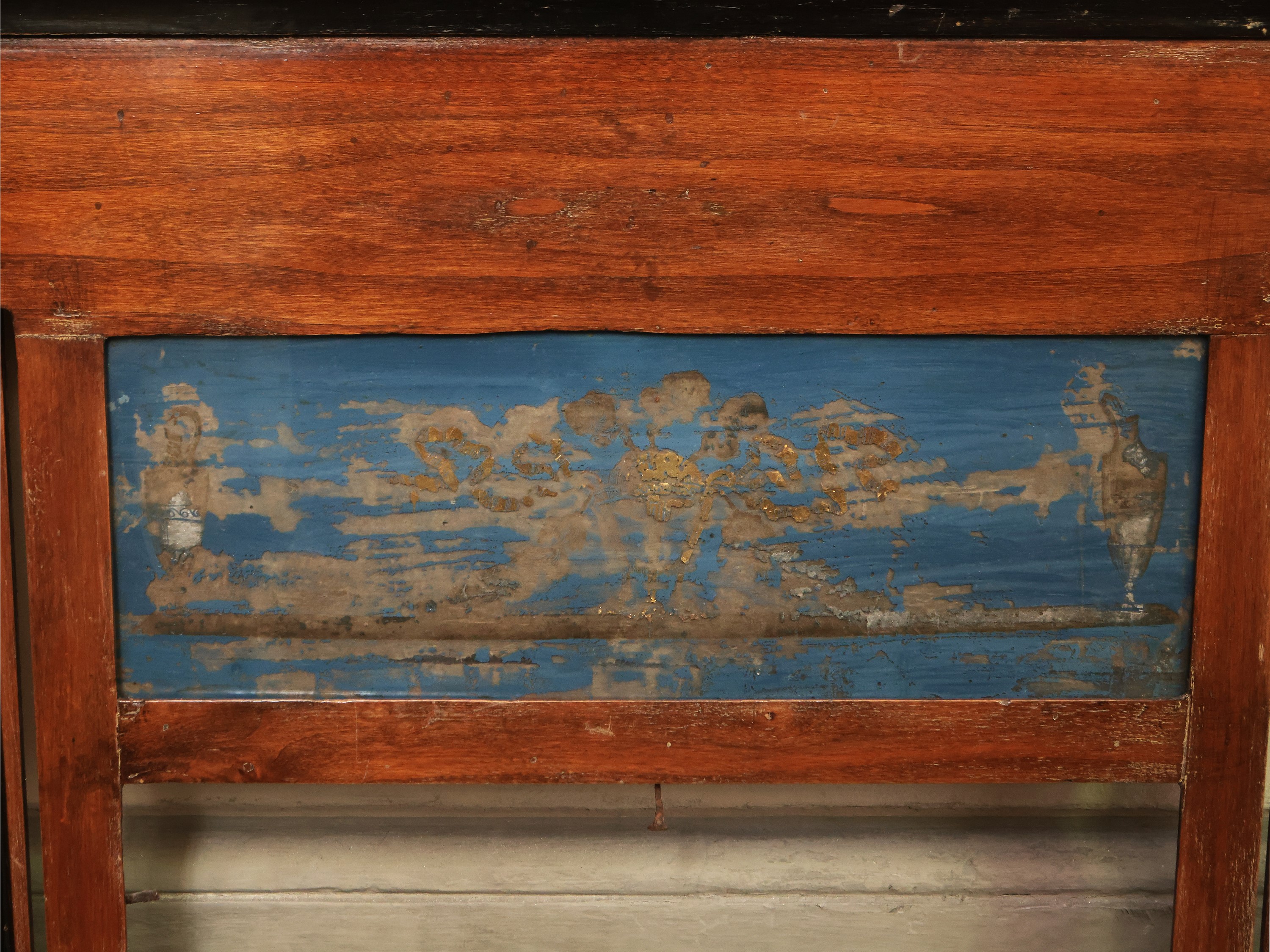 Cornice in Noce e Legno Ebanizzato