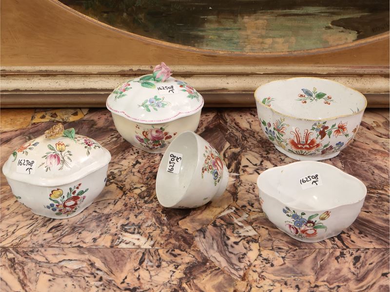 Assortimento di Porcellane da Collezione, Doccia