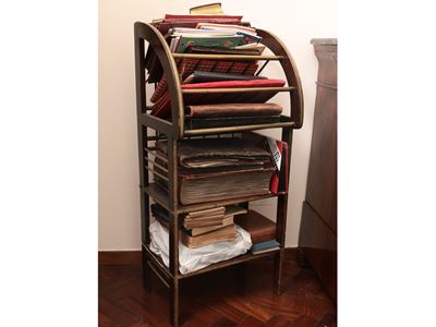 Etagere-libreria in Satinwood
