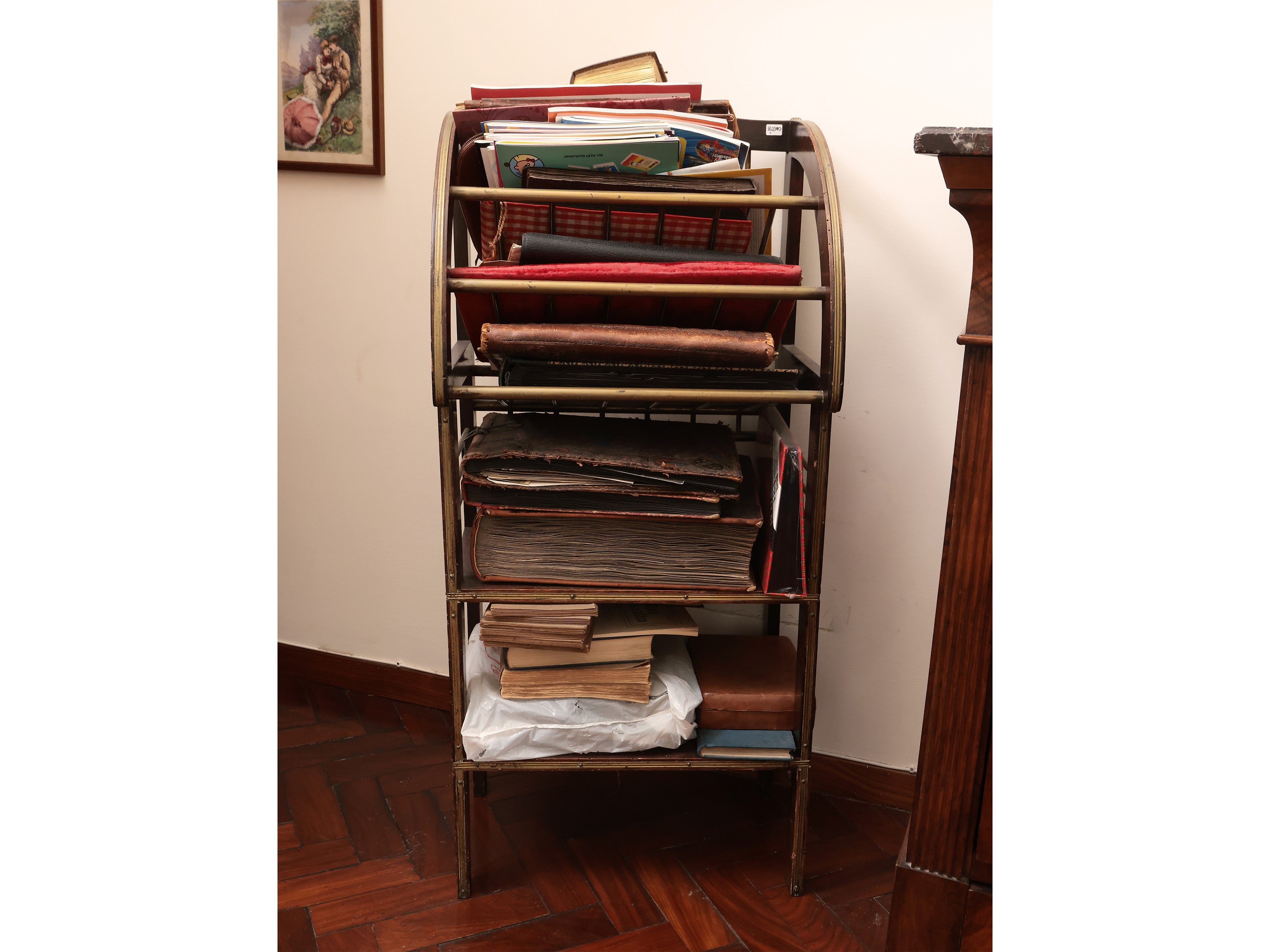 Etagere-libreria in Satinwood