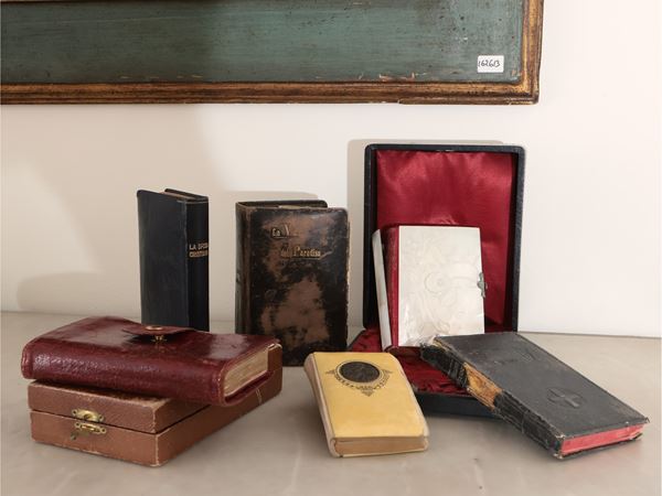 Collezione di piccoli libri da preghiera