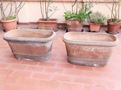 Due Conche da Giardino in Terracotta