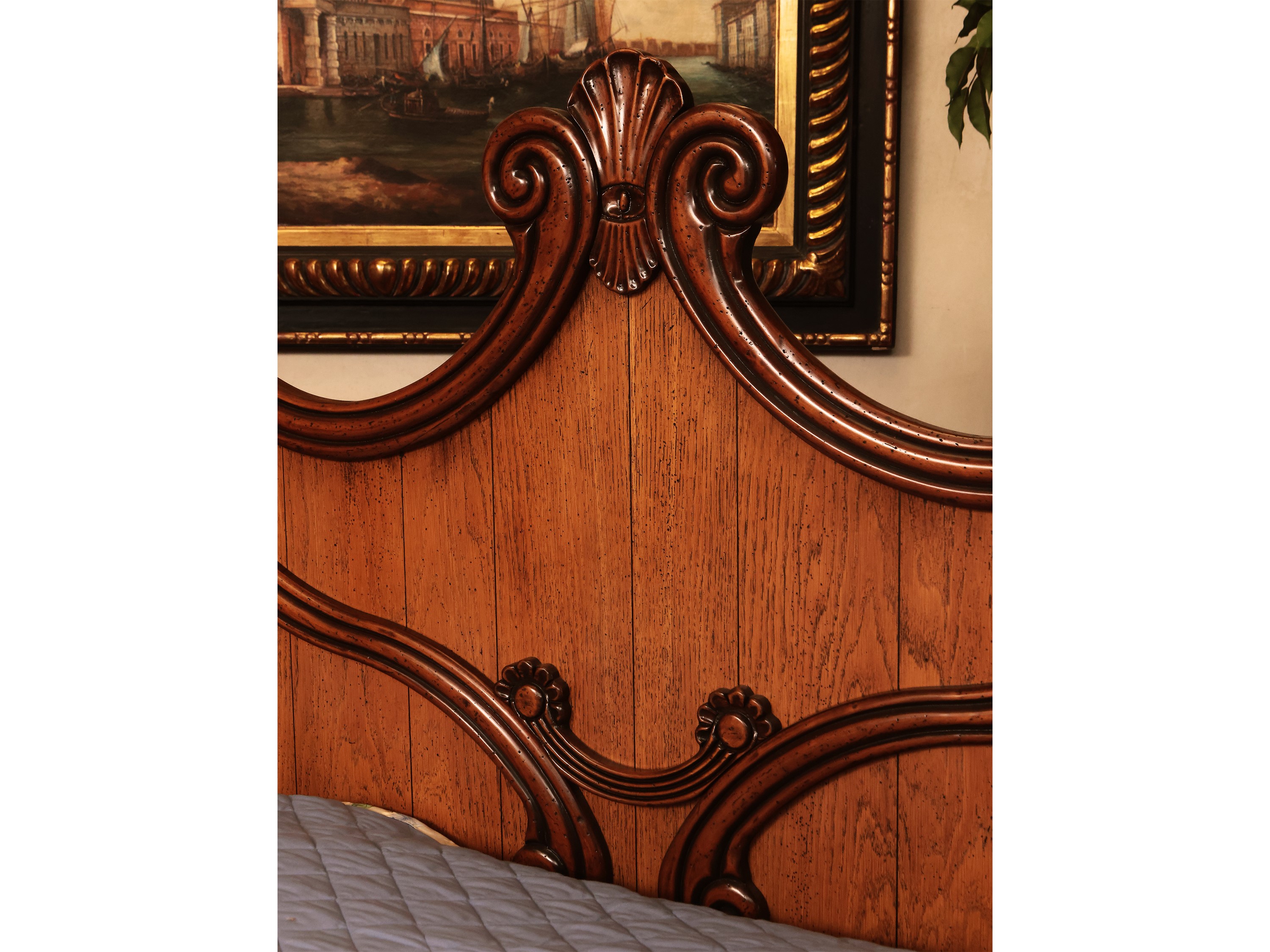 Letto matrimoniale in legno tenero