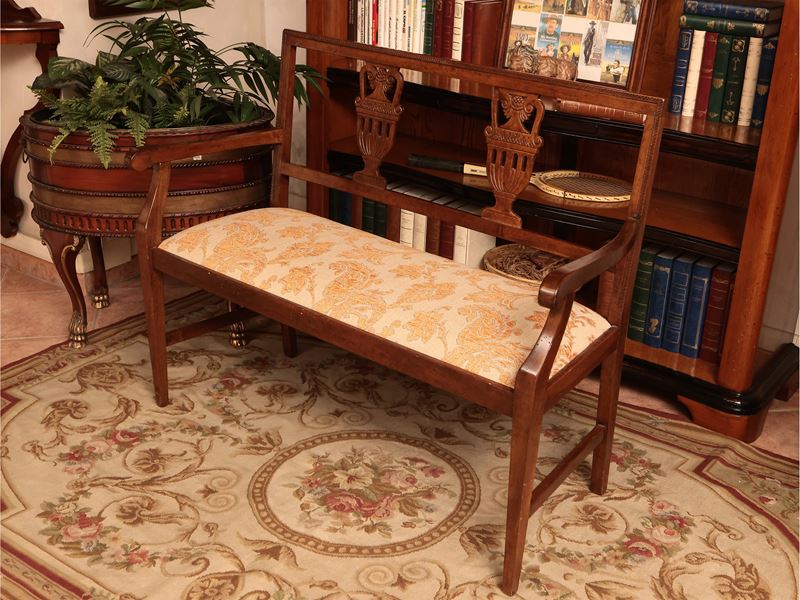 Piccolo divano a panca