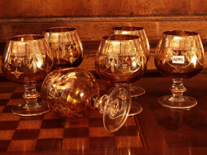 Serie di Sei Bicchieri da Cognac in Vetro Fumè e Oro