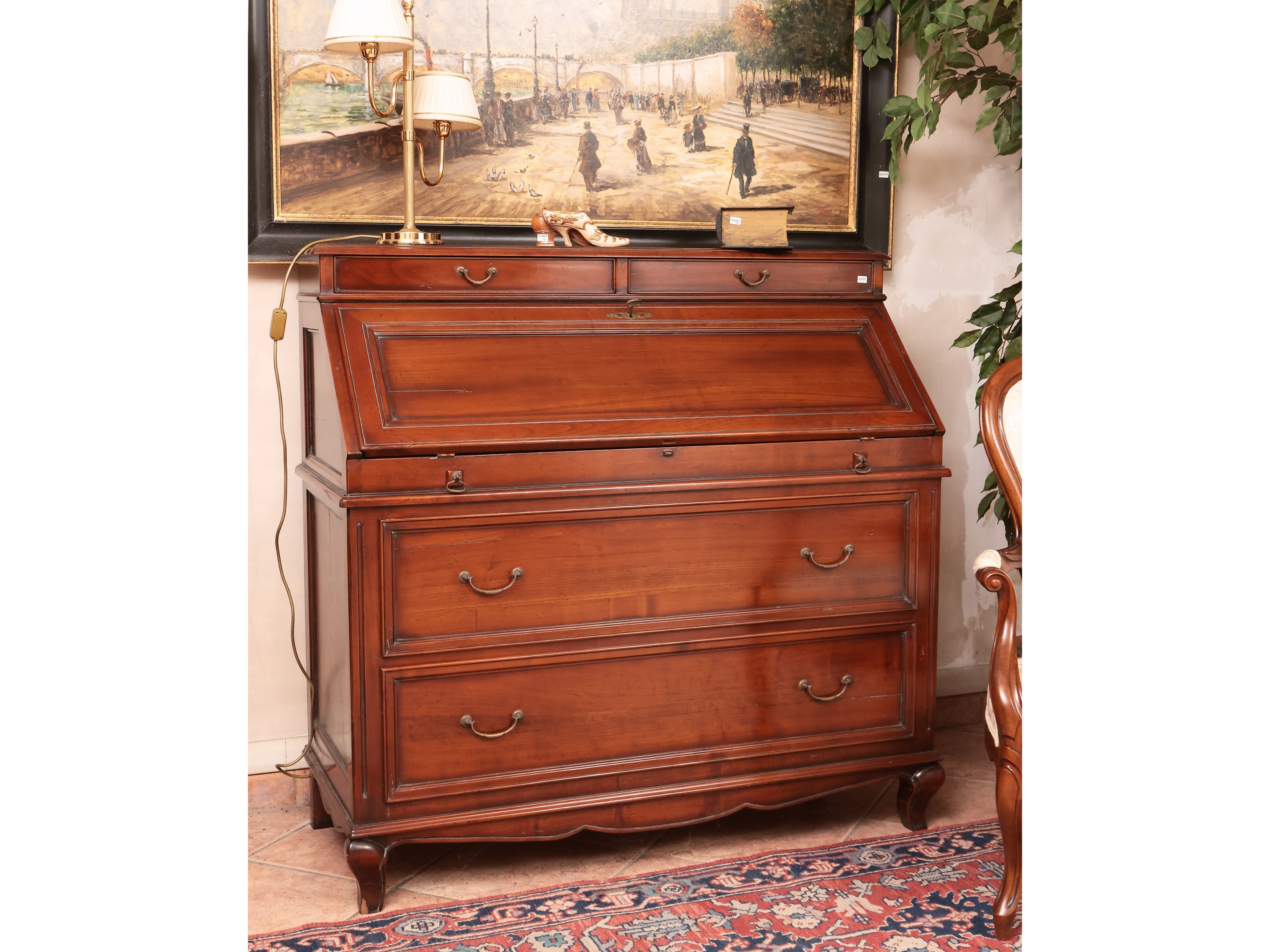 Cassettone a ribalta in ciliegio