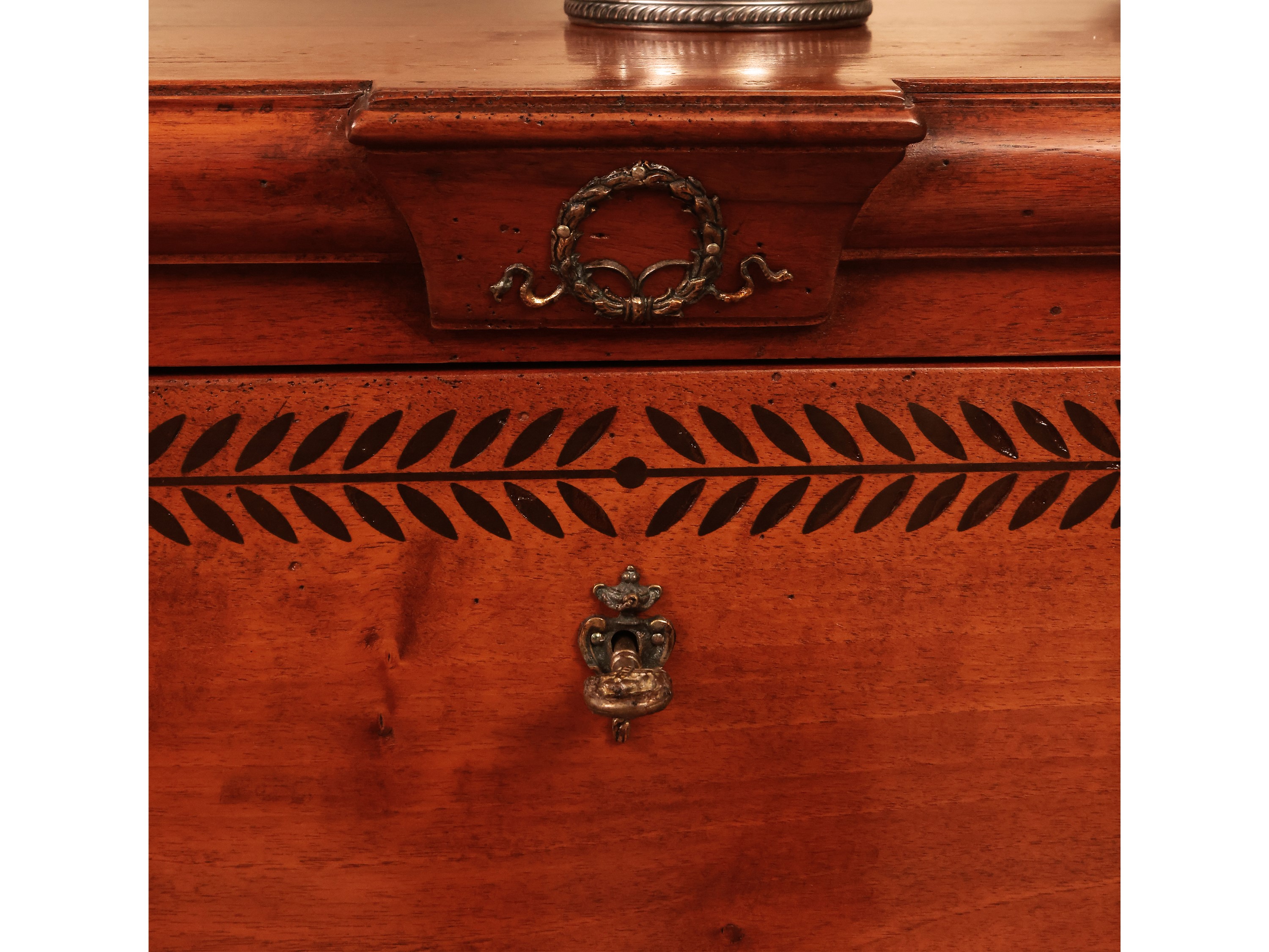 Cassettone in Legno di Noce