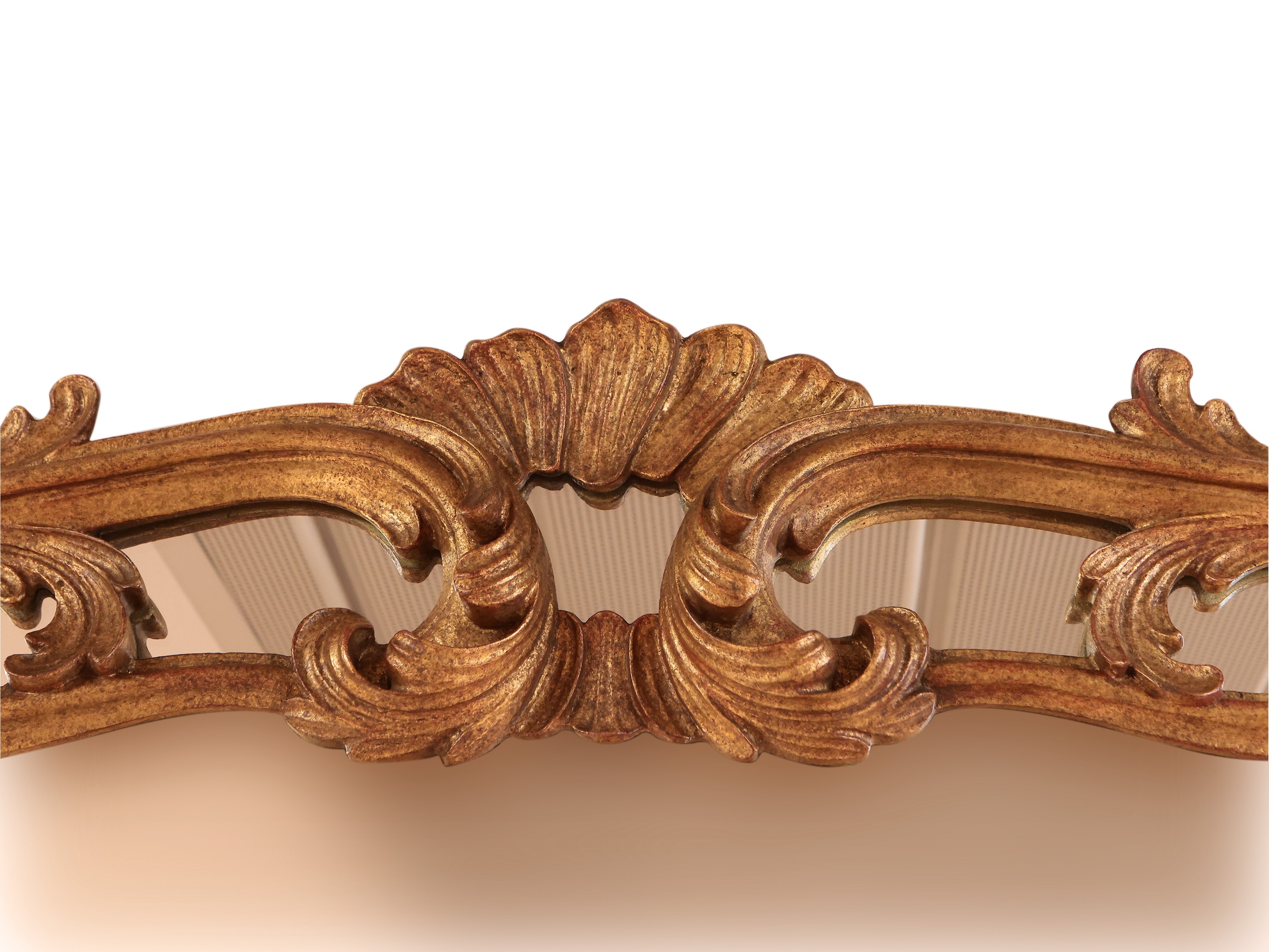 Specchiera con cornice in legno dorato