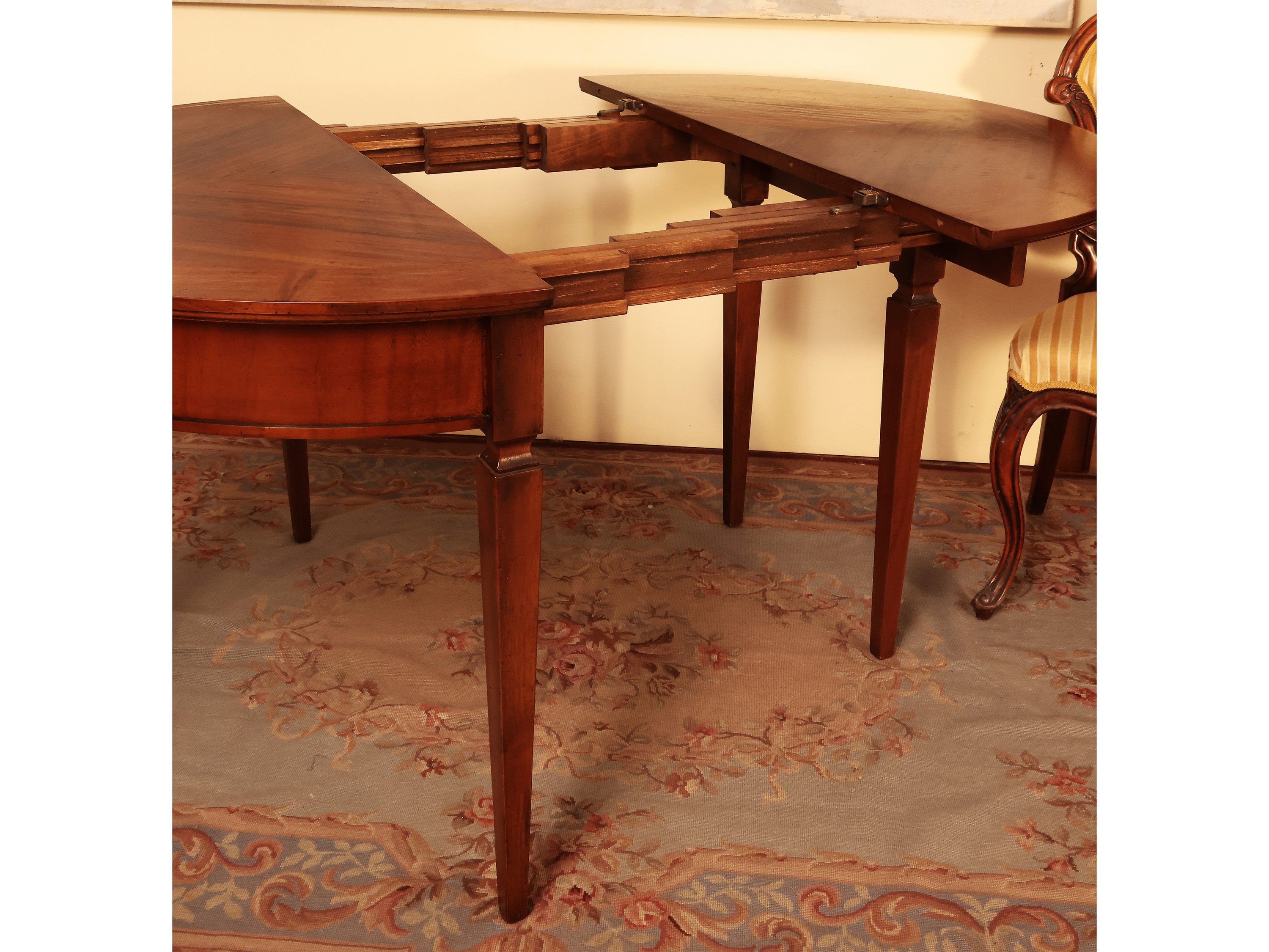 Console a mezzaluna a libro in noce