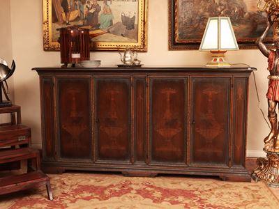 Grande Credenza