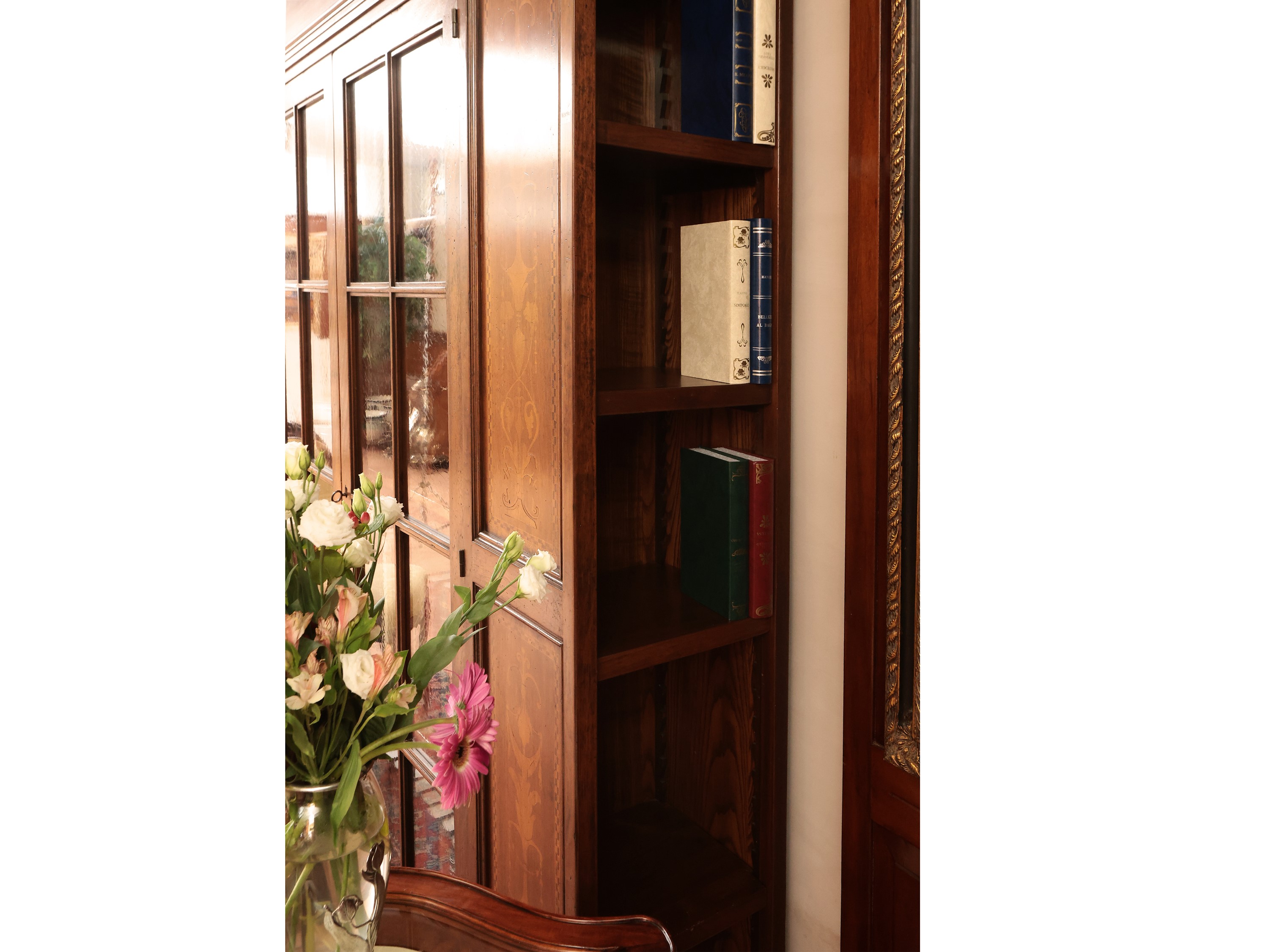 Libreria in satinwood