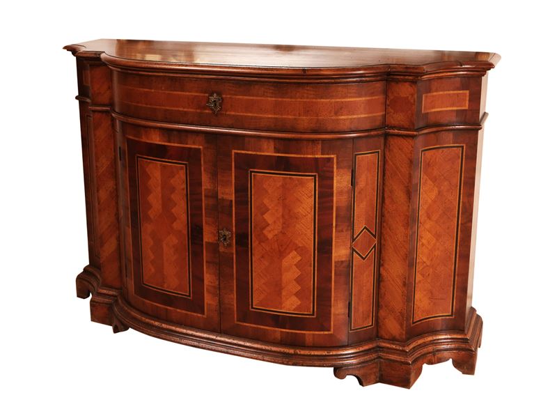 Credenza Realizzata in Varie Essenze