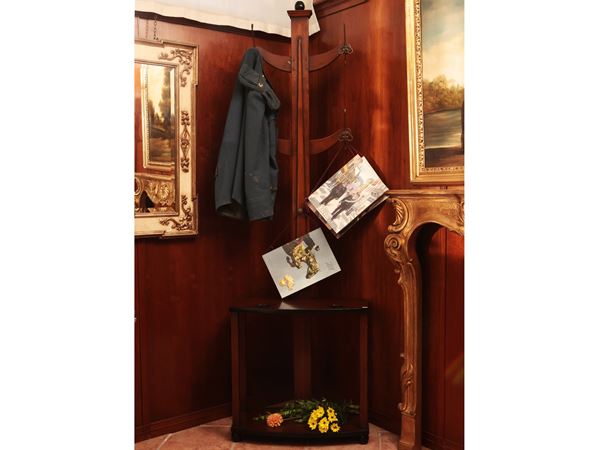 Coat stand