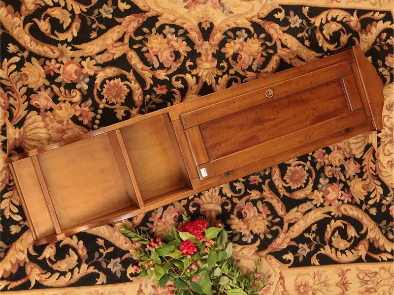 Piccola etagere pensile