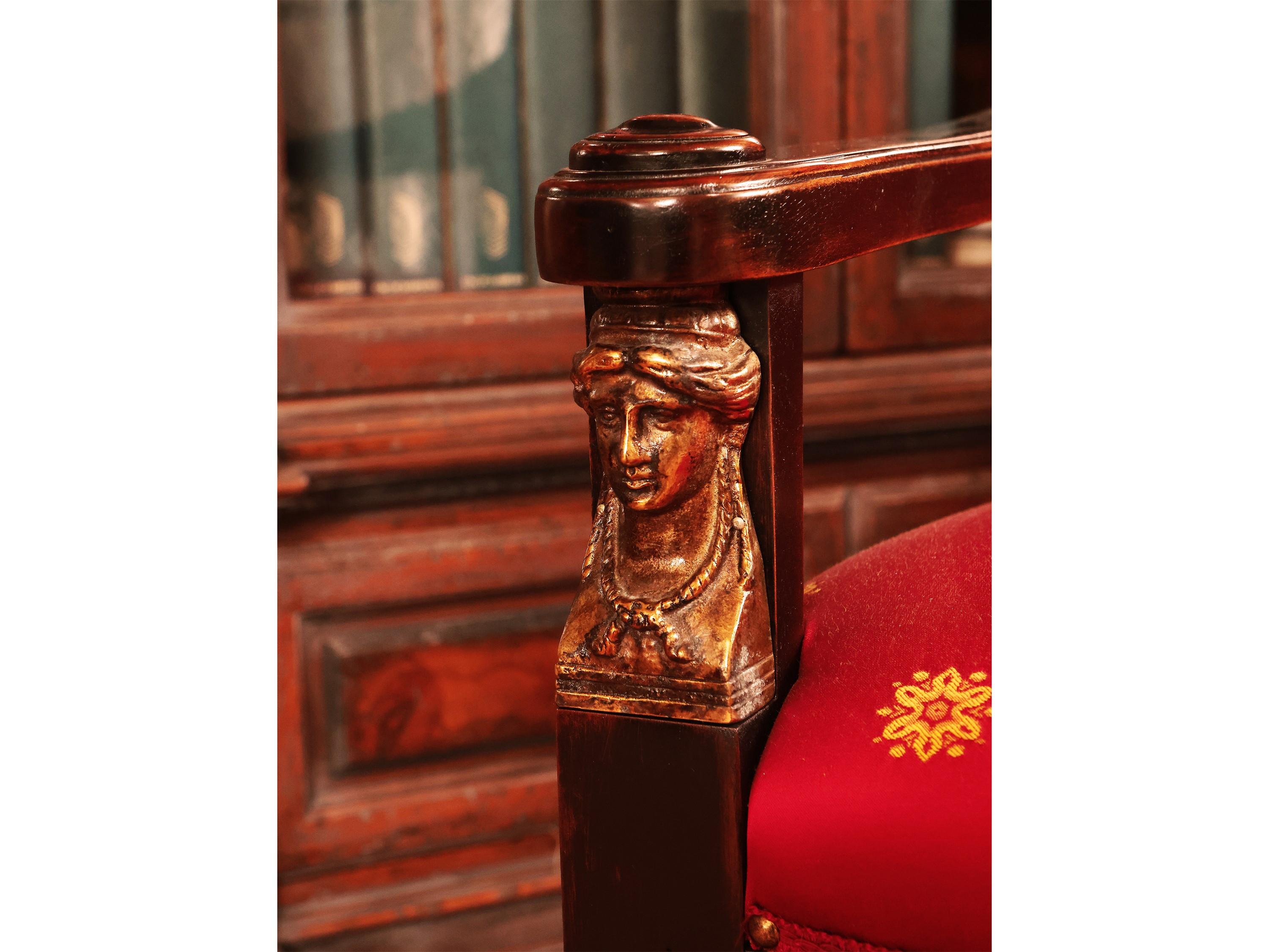 Poltroncina in Legno Ebanizzato in Stile Impero