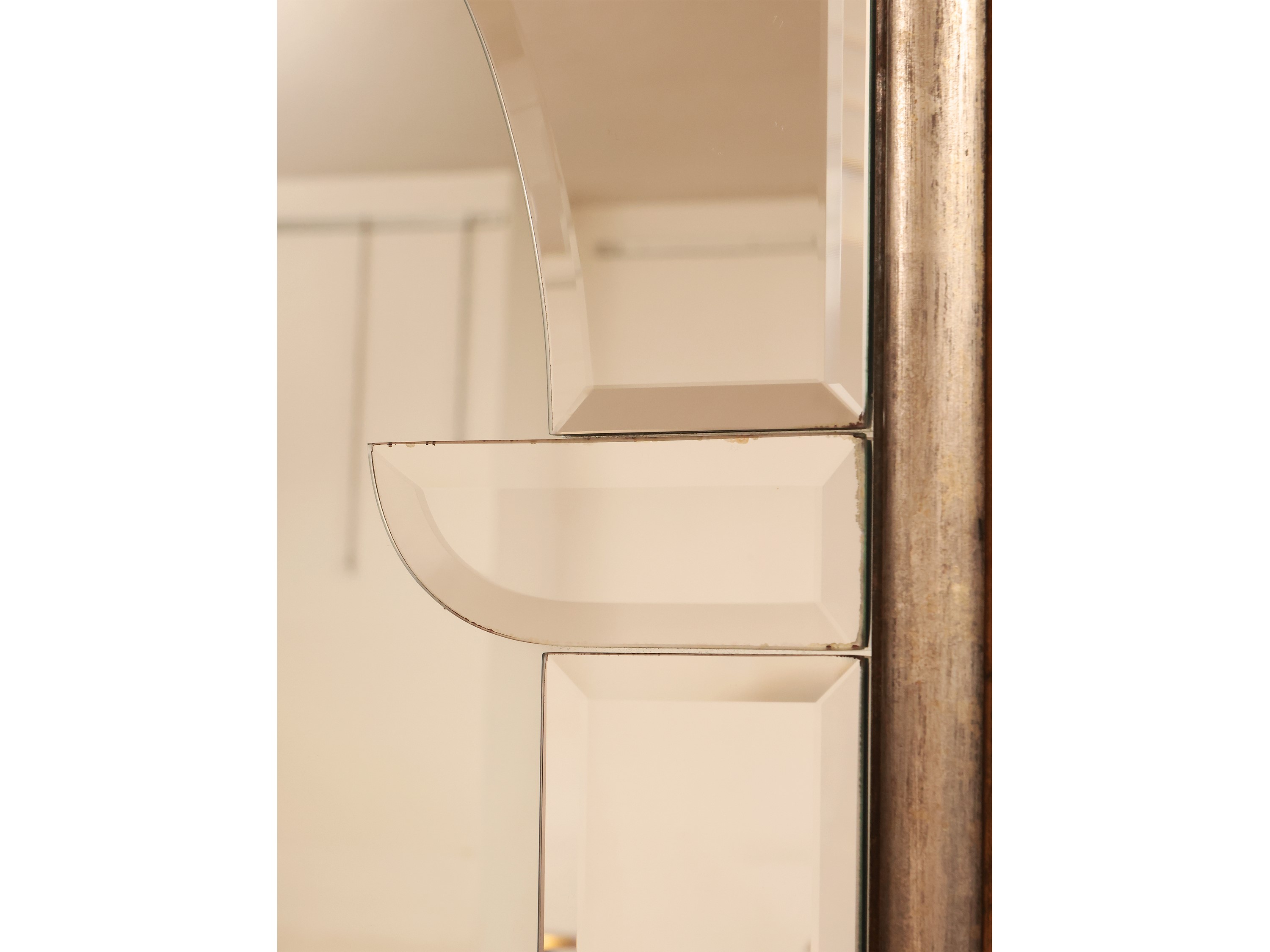 Grande Specchiera con Cornice in Legno Dorato