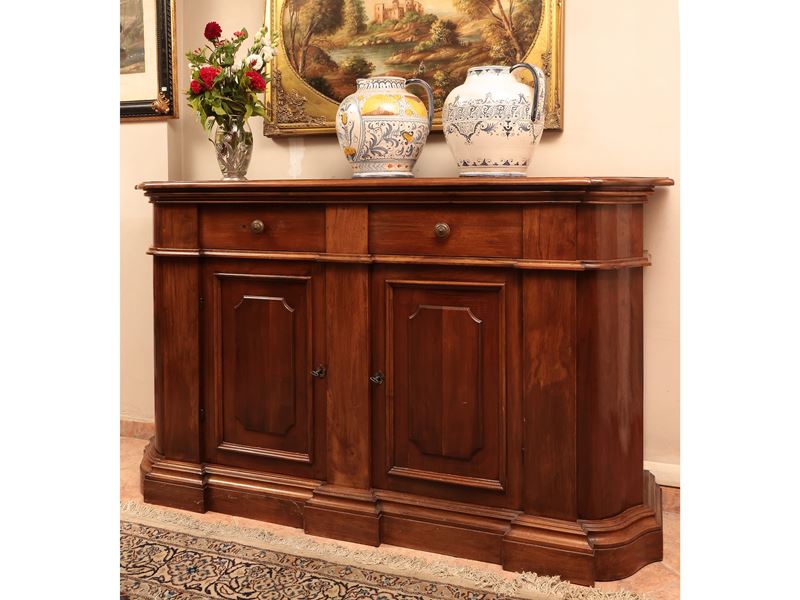 Credenza Rustica in Noce in Stile Seicentesco