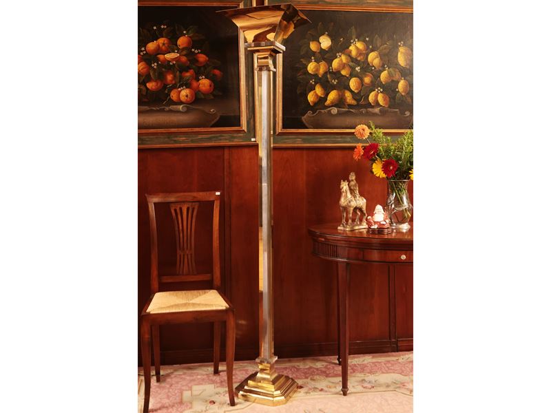 Lampada da Terra di Gusto Moderno