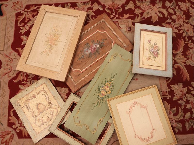 Assortimento di Sei Sportelli Dipinti