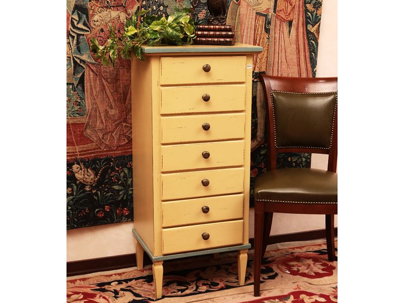 Cassettiera in Legno Laccato Color Burro
